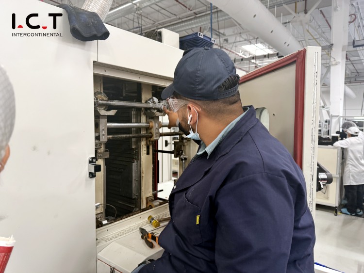I.C.T Suporte estrangeiro para o forno de cura vertical no México 3