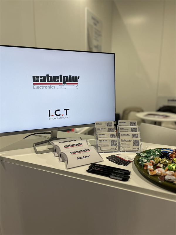 Máquina de inspeção I.C.Ts AOI na exposição Focus On PCB na Itália (3)