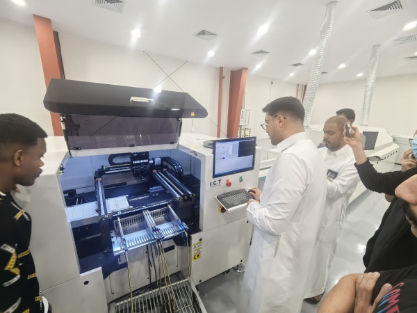 I.C.T SMT Instala&ccedil;&atilde;o e treinamento de linha