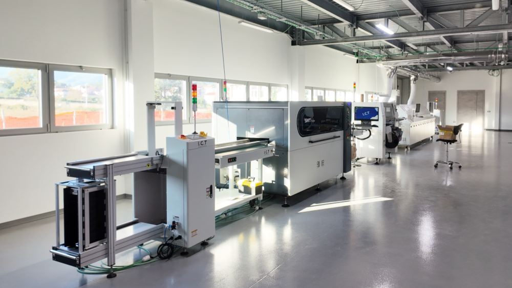 I.C.T LED Linha de produ&ccedil;&atilde;o de tiras na It&aacute;lia 02.jpg